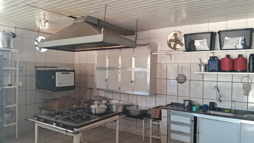 Cozinha industrial da clínica de reabilitação da região de Pará de Minas